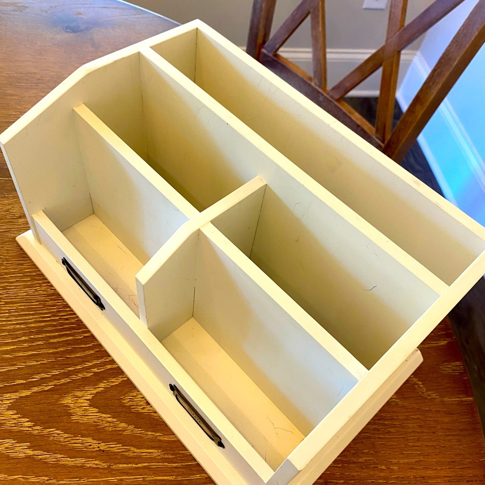 Office or kitchen organizer
